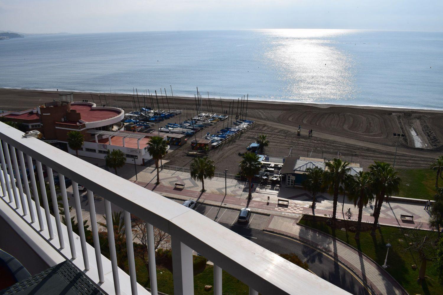 Primera Linea De Playa - Zona Club Nautico Torre Del Mar Dış mekan fotoğraf